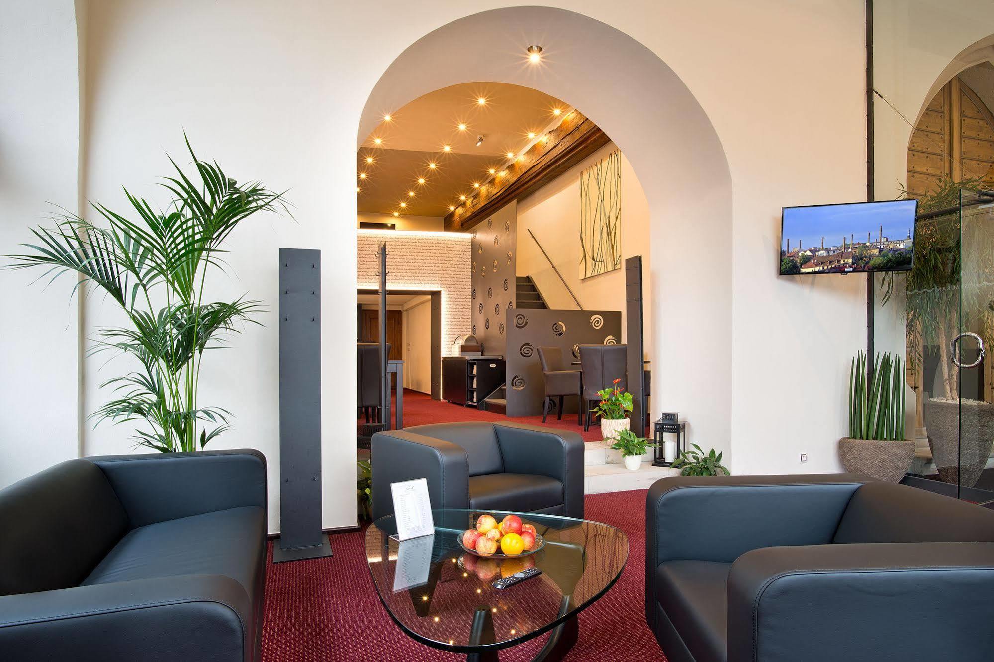 Hotel U Hada Zatec Esterno foto