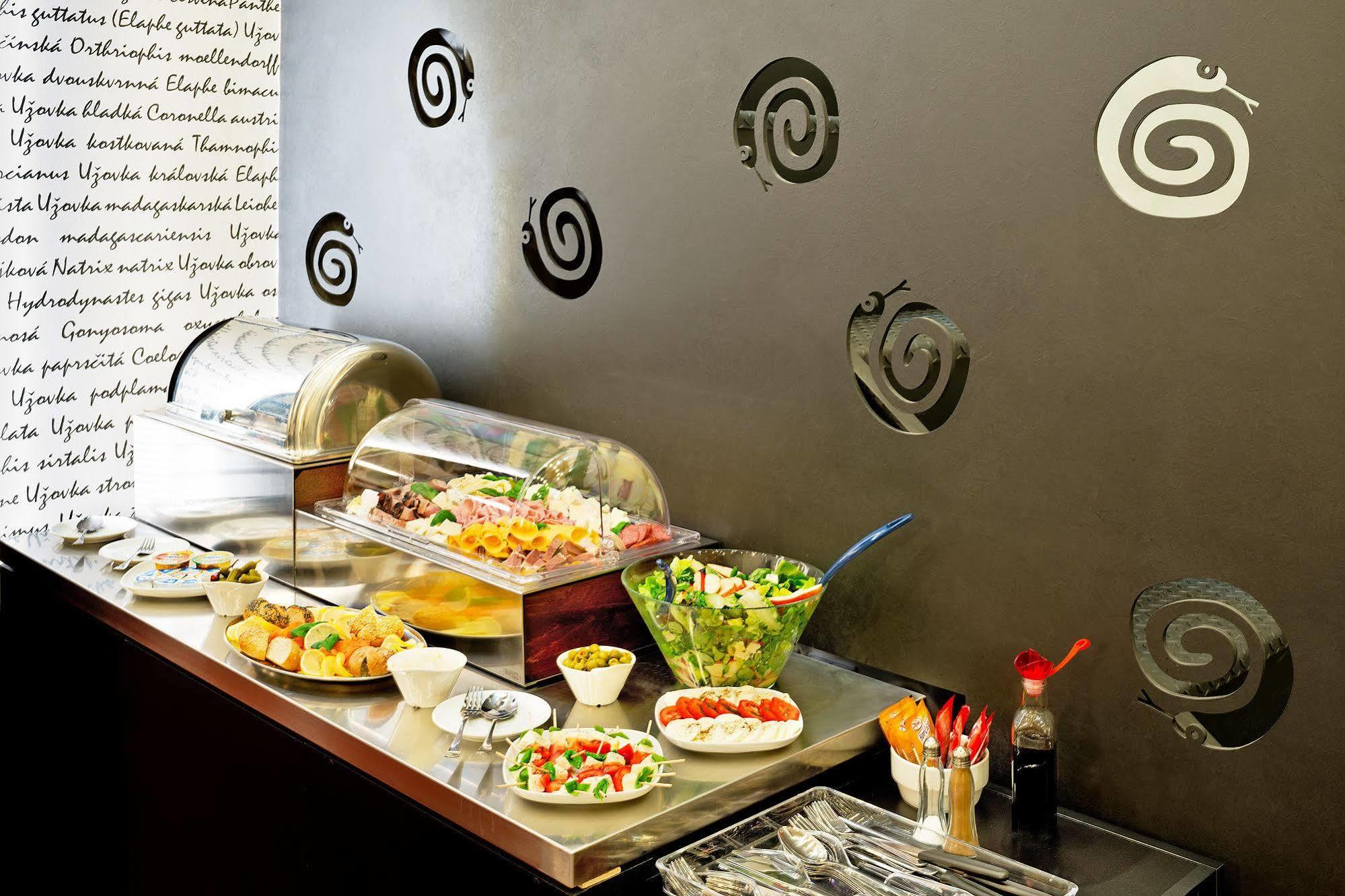 Hotel U Hada Zatec Esterno foto