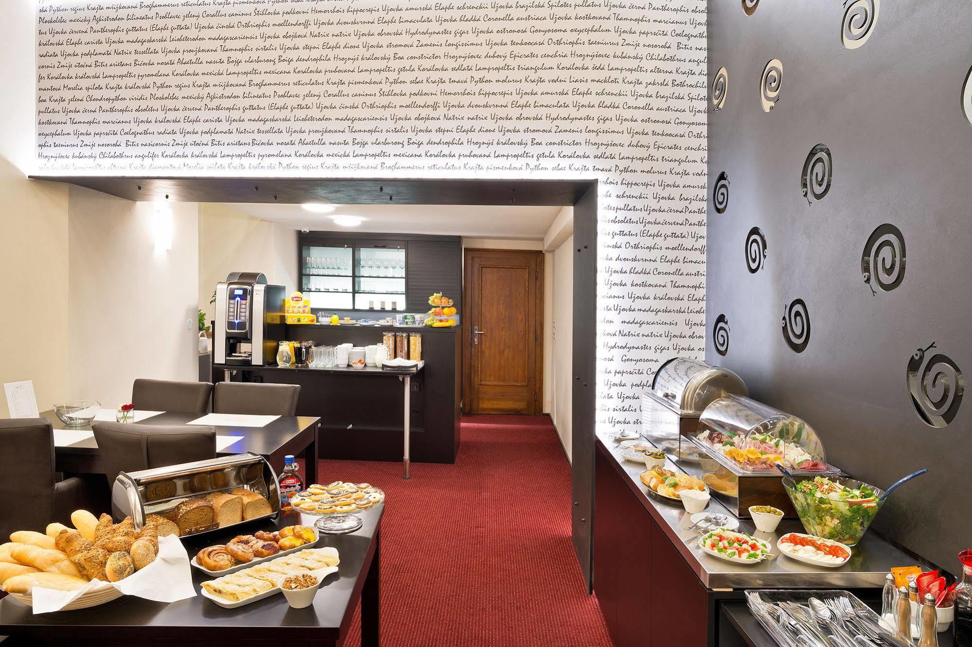 Hotel U Hada Zatec Esterno foto