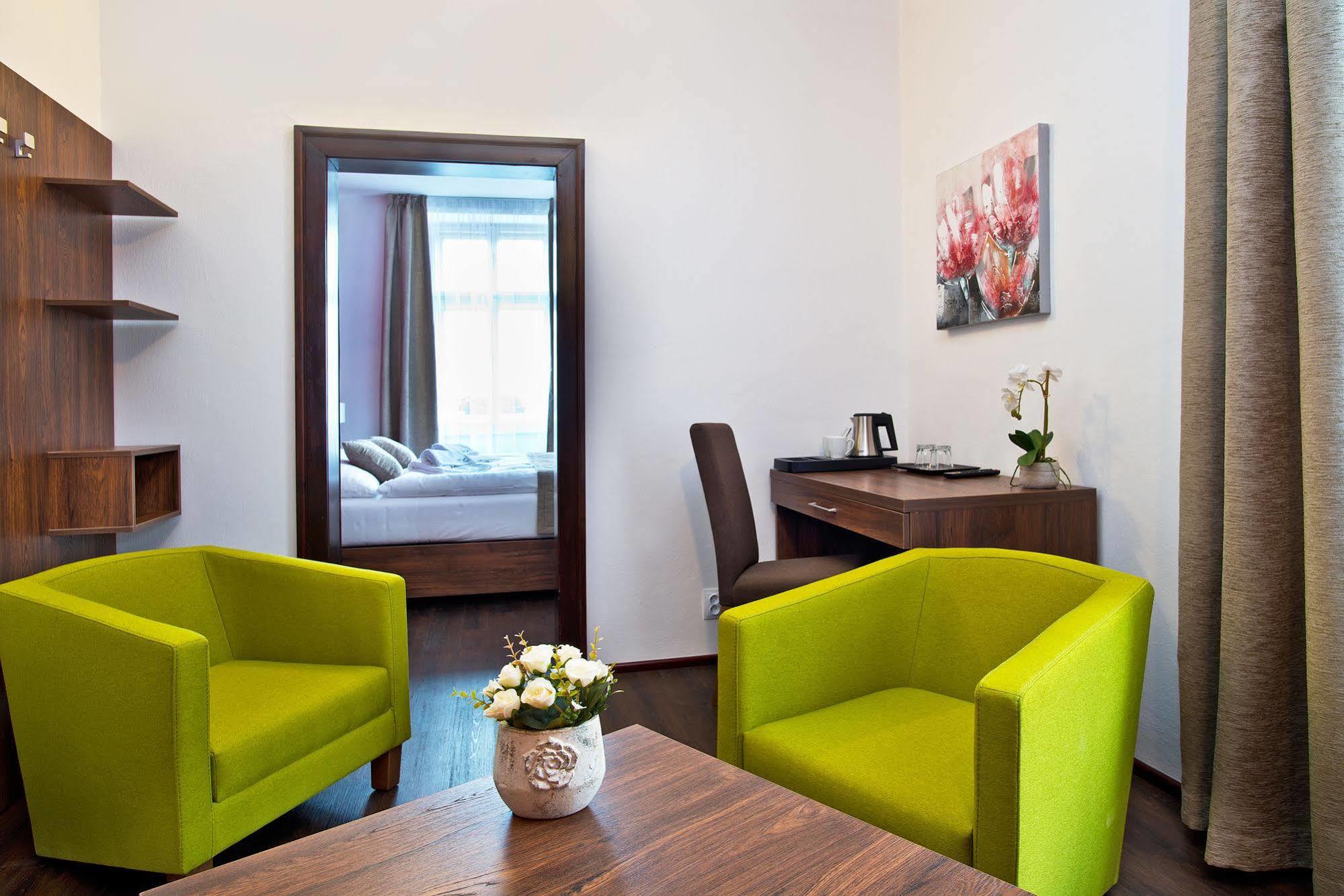 Hotel U Hada Zatec Esterno foto