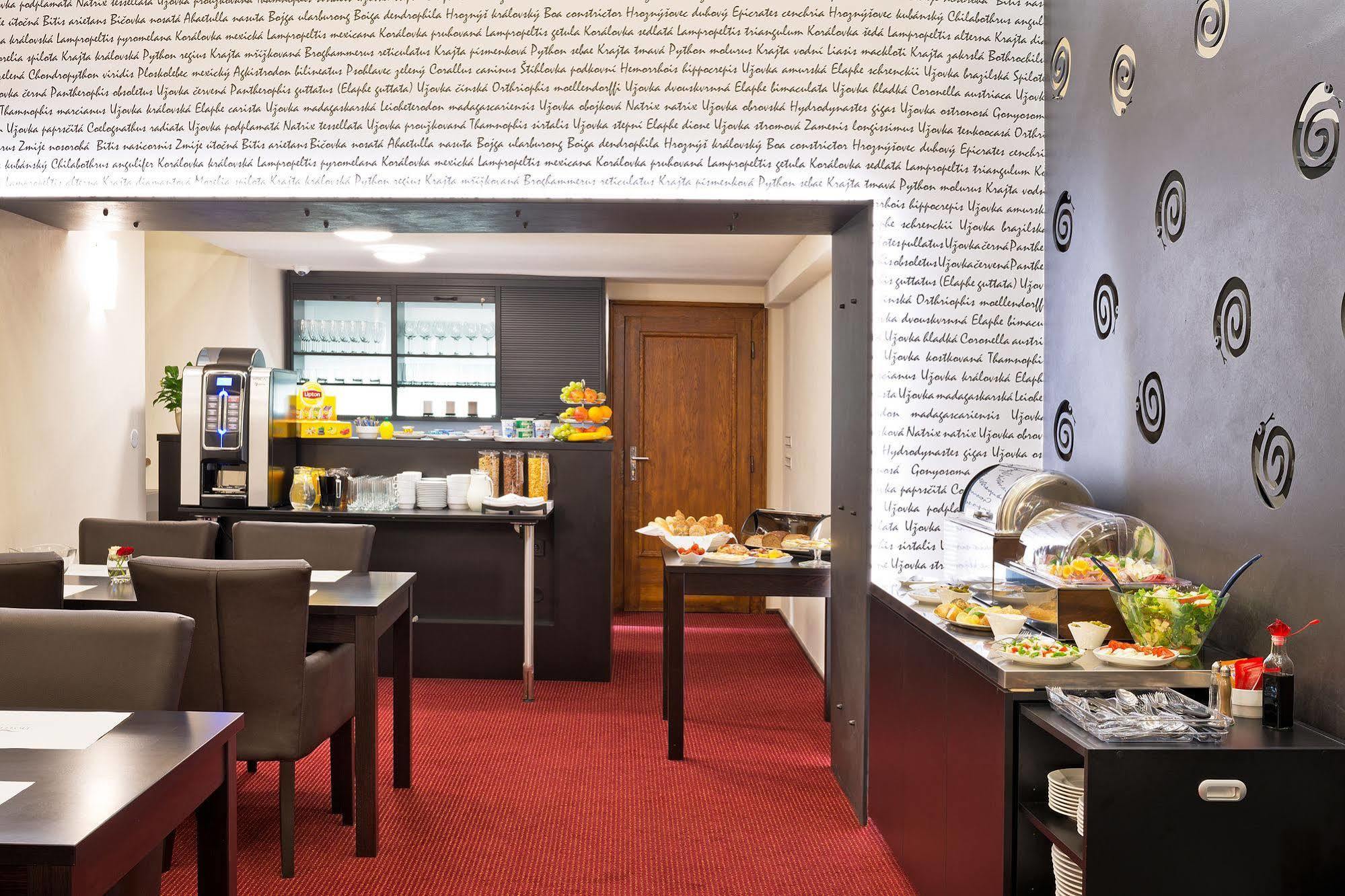 Hotel U Hada Zatec Esterno foto